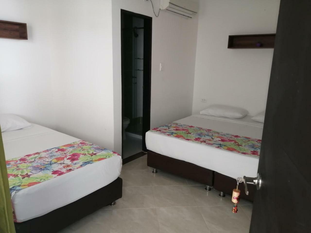 Hotel Oasis De La Tatacoa Вилявеха Екстериор снимка